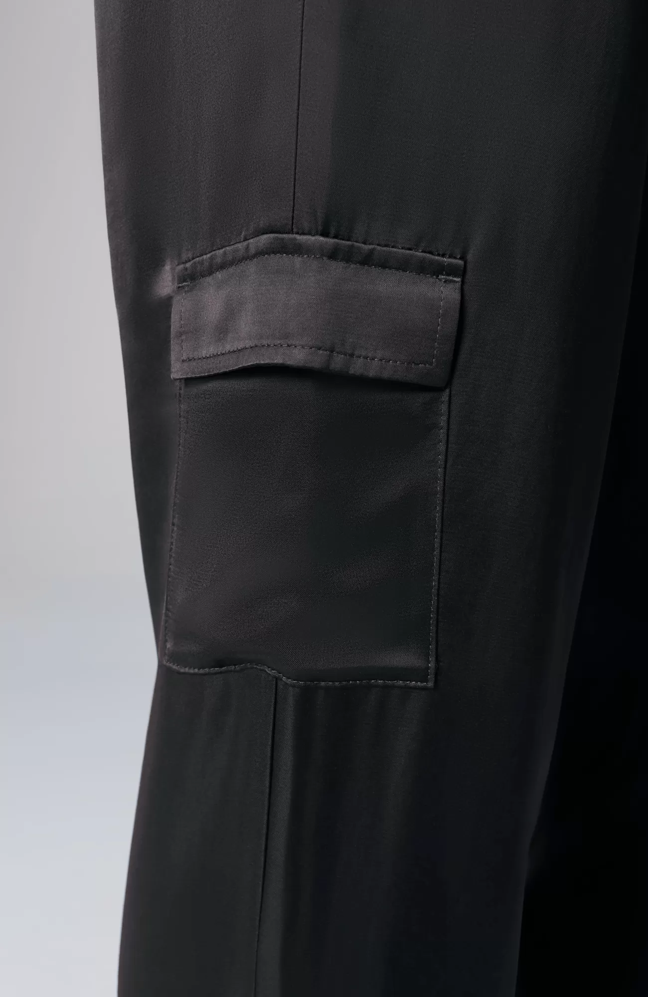 J.Jill Straight-Leg Satin Cargo Pants Obsidian Online